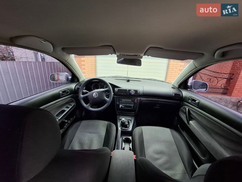 Седан Volkswagen Passat 2000 в Семеновке