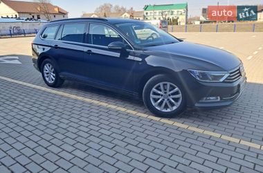 Универсал Volkswagen Passat 2018 в Нововолынске