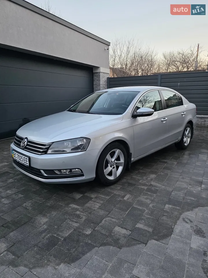 2012 Volkswagen Passat - мініатюра 26