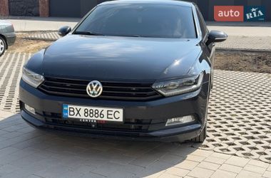Седан Volkswagen Passat 2017 в Хмельницькому