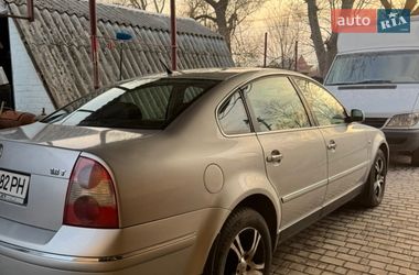 Седан Volkswagen Passat 2003 в Днепре