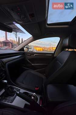 Седан Volkswagen Passat 2019 в Смеле