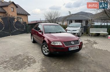 Седан Volkswagen Passat 2002 в Надвірній