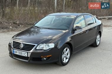Седан Volkswagen Passat 2008 в Звягелі