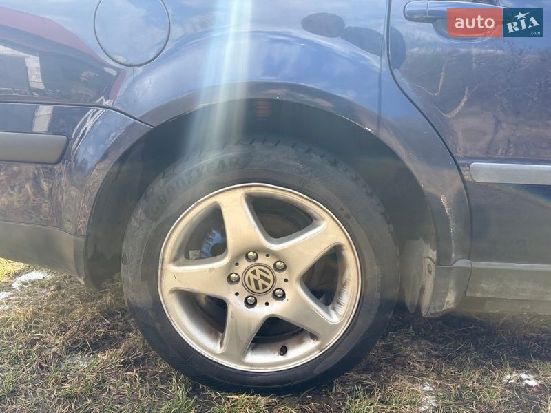 Универсал Volkswagen Passat 2003 в Костополе