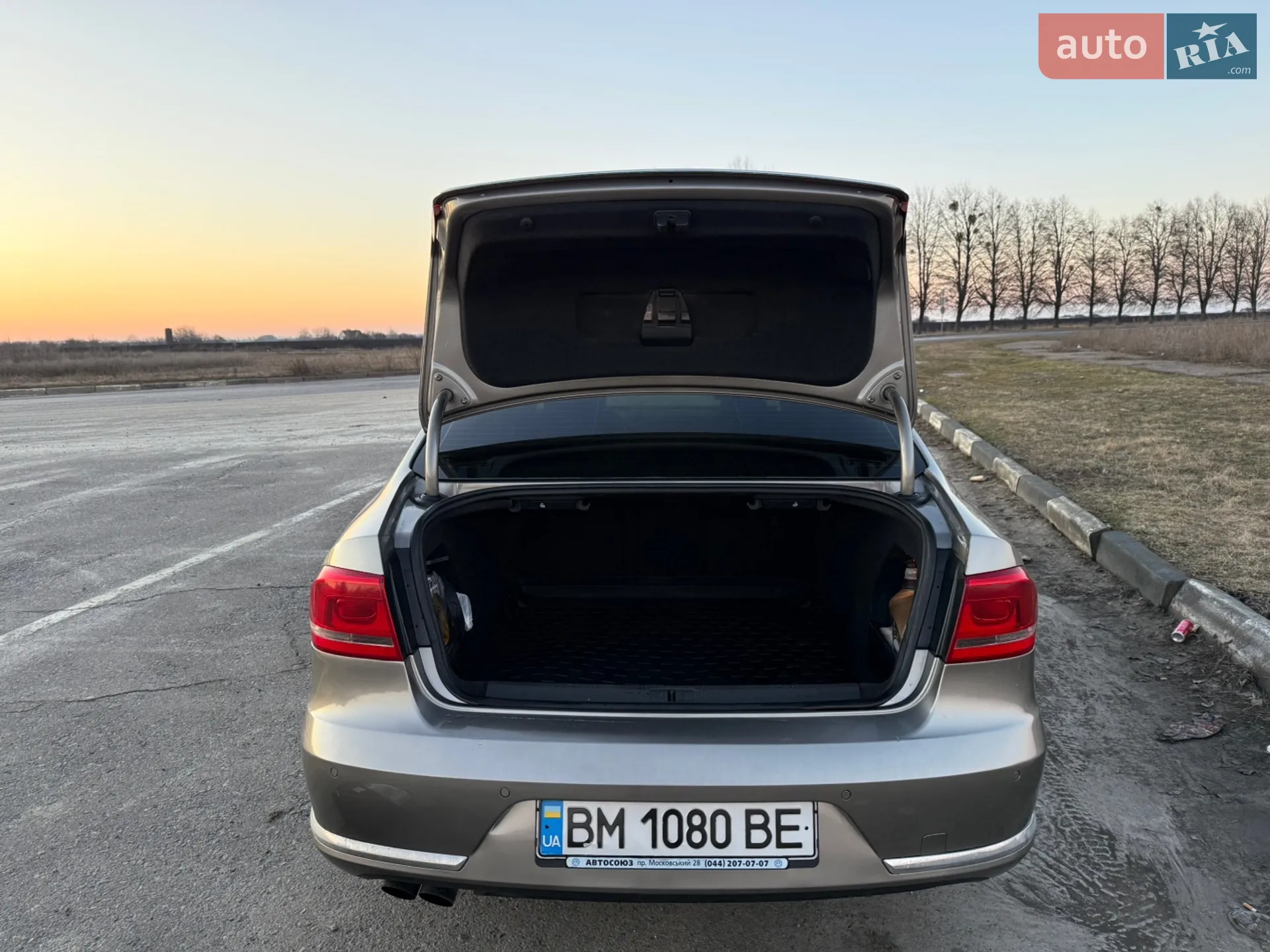 Volkswagen Passat 2012 VIN WVWZZZ3CZDP020141 фото оголошення 7 з 15