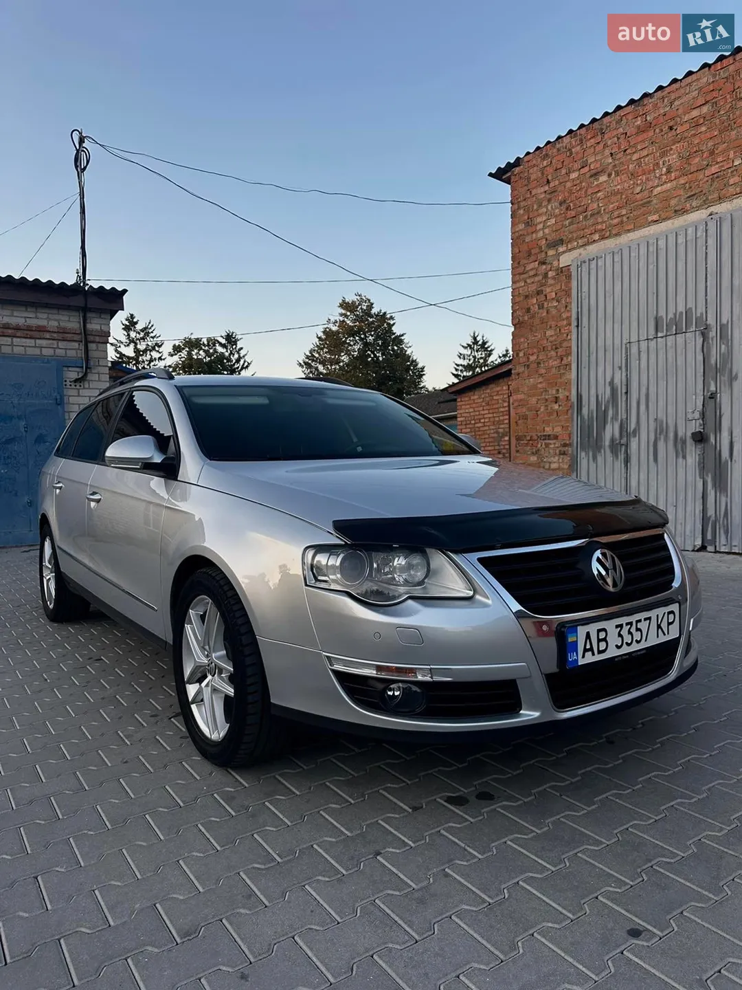 2010 Volkswagen Passat - фото 1