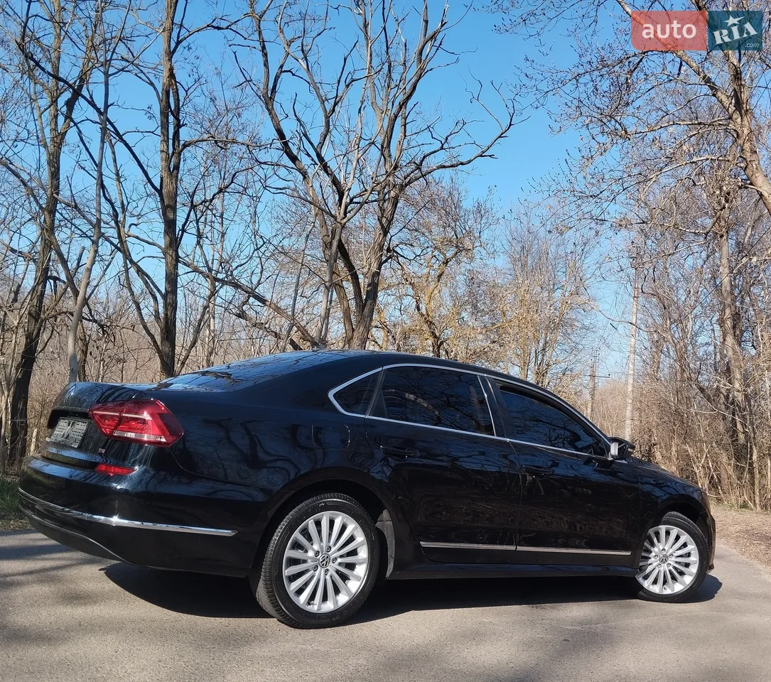 2015 Volkswagen Passat - мініатюра 17