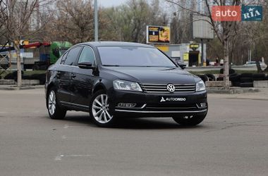 Седан Volkswagen Passat 2011 в Киеве