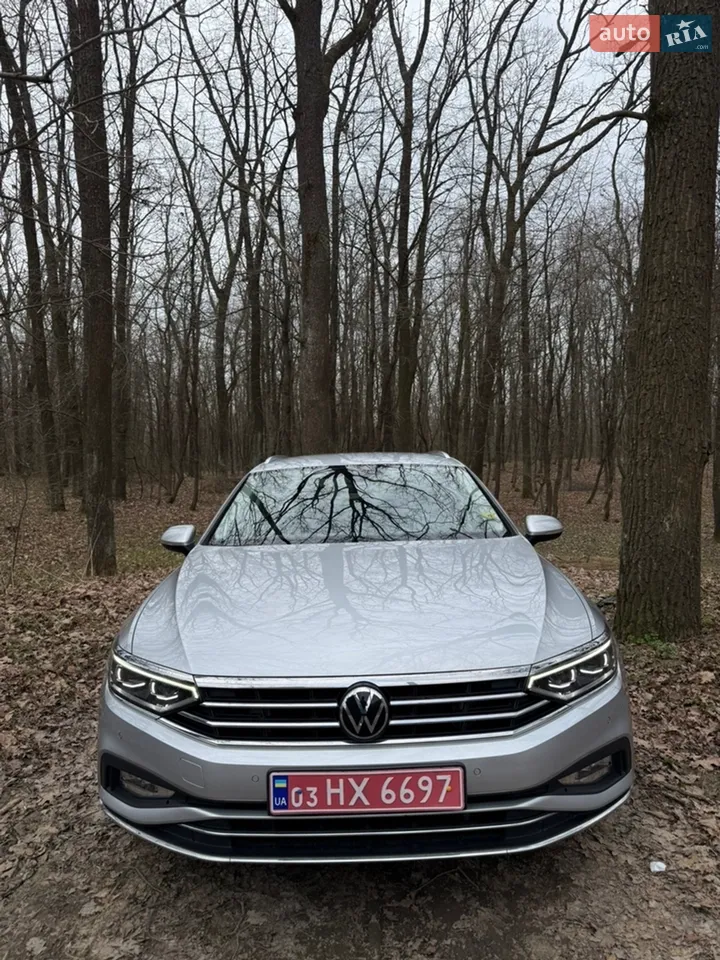 2020 Audi e-tron - мініатюра 21