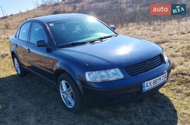 Седан Volkswagen Passat 1998 в Валках