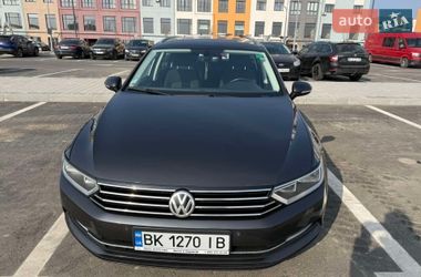 Універсал Volkswagen Passat 2018 в Рівному