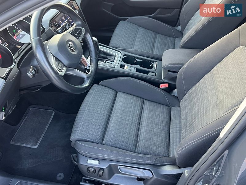 Универсал Volkswagen Passat 2019 в Лопатине