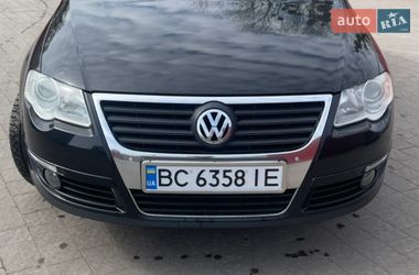 Универсал Volkswagen Passat 2010 в Бродах