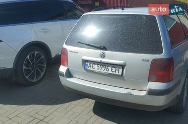 Універсал Volkswagen Passat 2000 в Володимирі