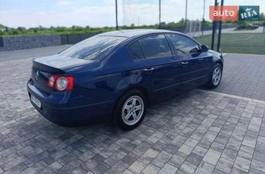 Седан Volkswagen Passat 2006 в Ужгороде