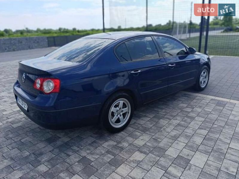 Седан Volkswagen Passat 2006 в Ужгороде