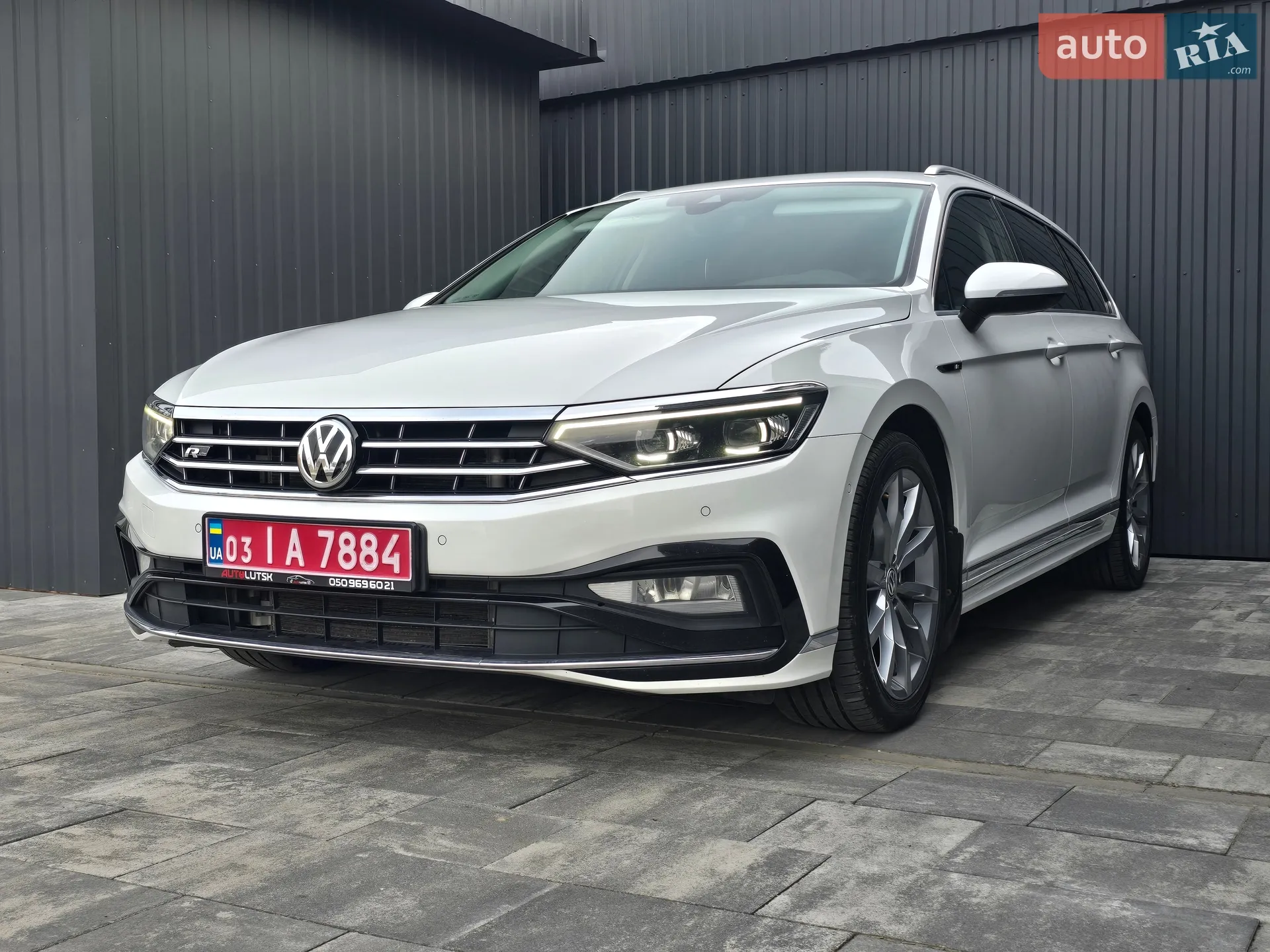 2019 Volkswagen Passat - мініатюра 3
