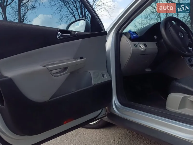 Volkswagen Passat 2005 VIN WVWZZZ3CZ6P000200 фото оголошення 26 з 74