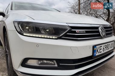 Универсал Volkswagen Passat 2017 в Запорожье