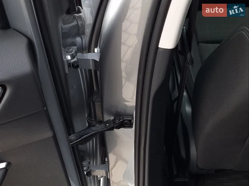 Volkswagen Passat 2020 VIN WVWZZZ3CZLE068479 фото оголошення 35 з 82