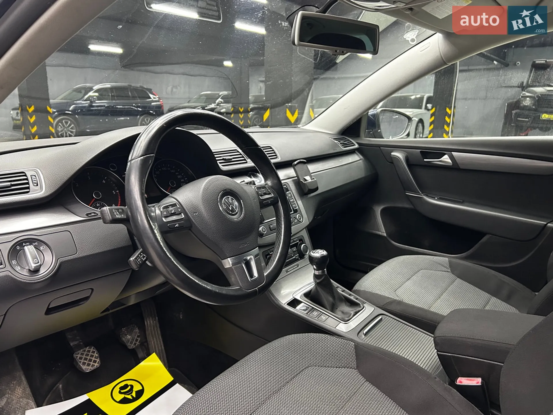 2010 Volkswagen Passat - мініатюра 12