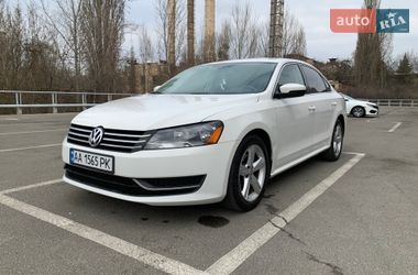 Седан Volkswagen Passat 2013 в Киеве