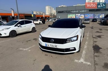 Седан Volkswagen Passat 2018 в Харькове
