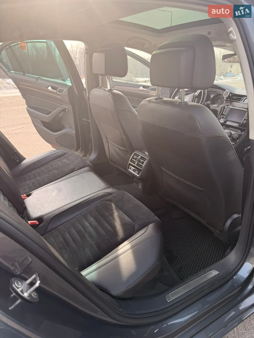 2015 Volkswagen Passat - мініатюра 9