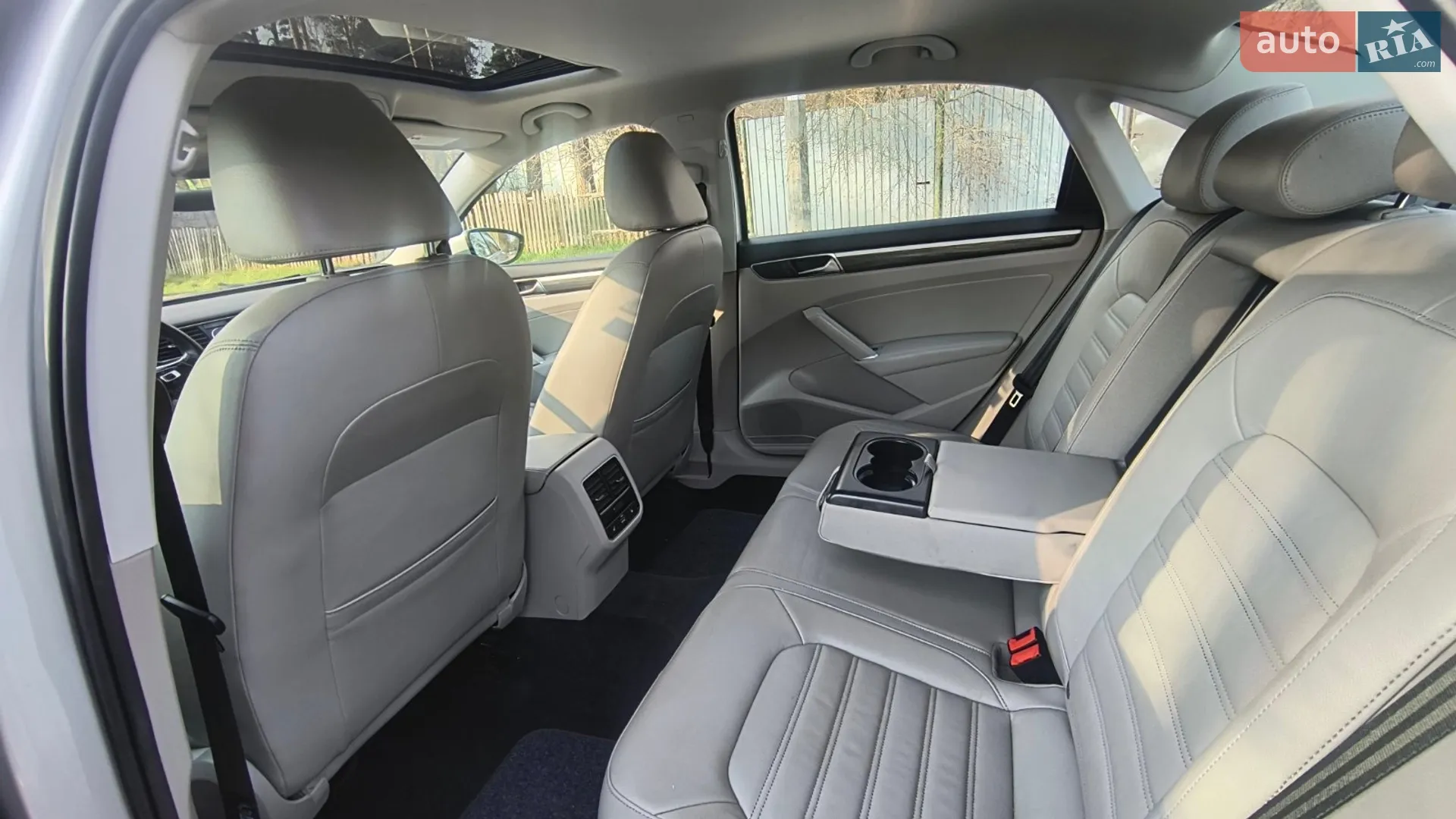2017 Volkswagen Passat - мініатюра 10
