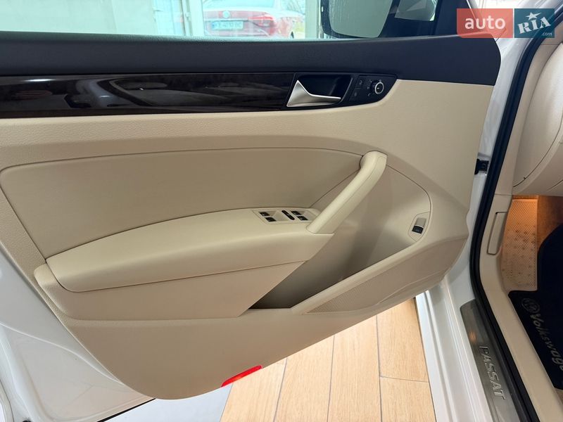 Седан Volkswagen Passat 2014 в Кривом Роге