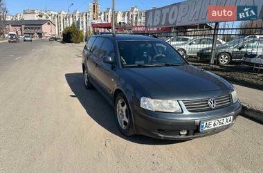 Універсал Volkswagen Passat 2000 в Шептицькому