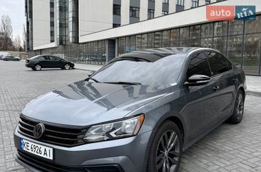 Седан Volkswagen Passat 2018 в Дніпрі