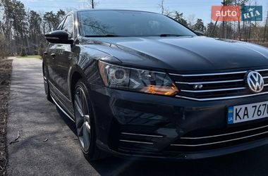 Седан Volkswagen Passat 2016 в Киеве