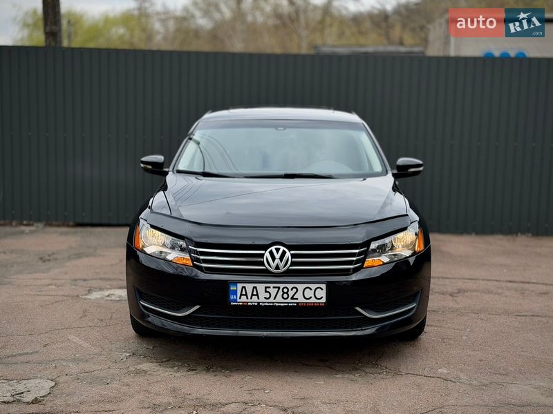 Седан Volkswagen Passat 2014 в Киеве