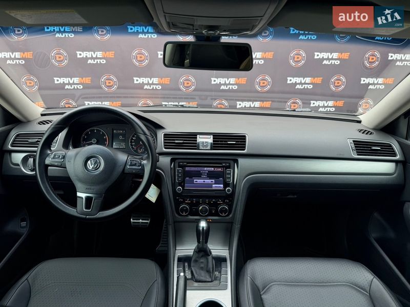 Седан Volkswagen Passat 2014 в Киеве