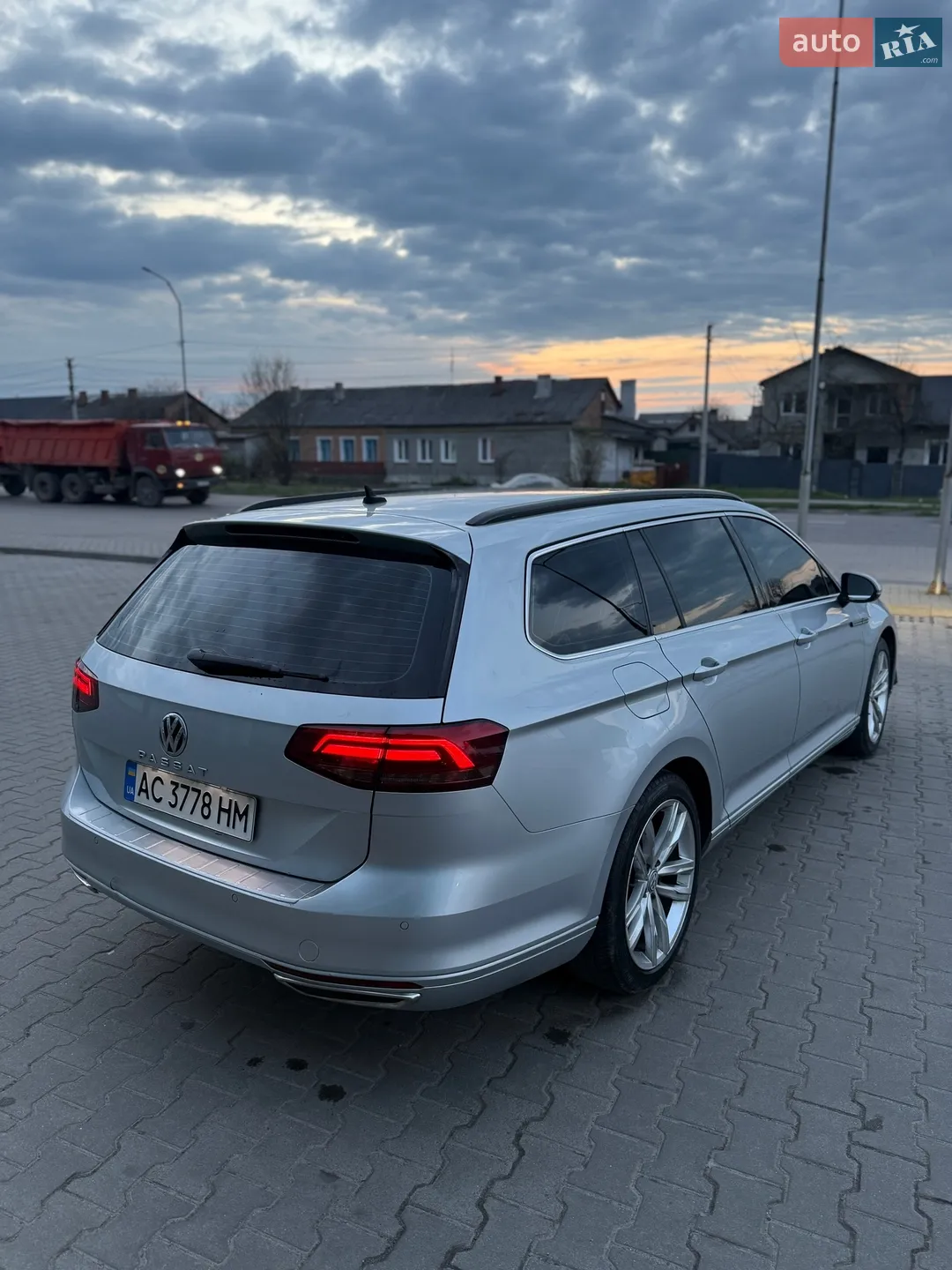 2016 Volkswagen Passat - мініатюра 9