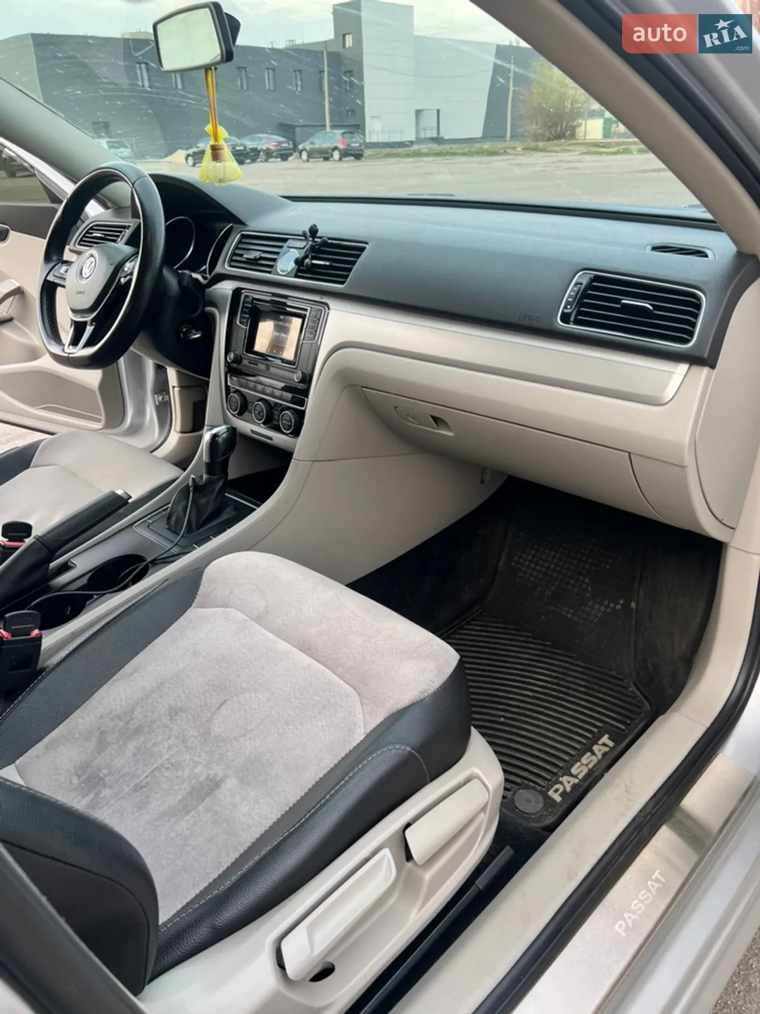 2016 Volkswagen Passat - мініатюра 12