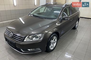 Универсал Volkswagen Passat 2012 в Умани