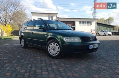 Універсал Volkswagen Passat 2000 в Львові