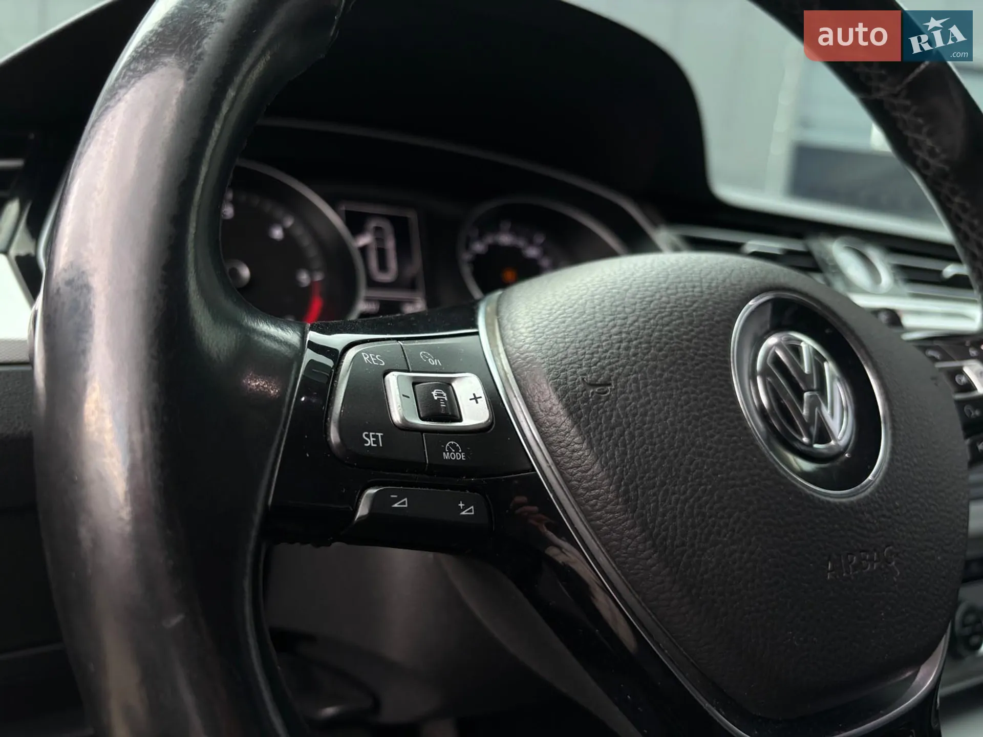 2015 Volkswagen Passat - мініатюра 27