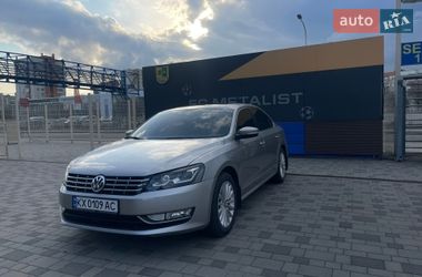 Седан Volkswagen Passat 2013 в Харкові