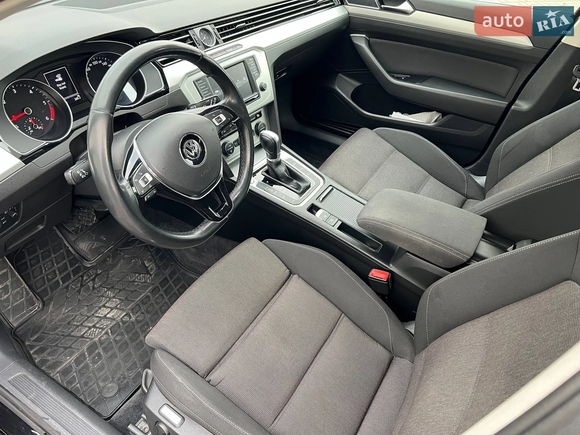 2016 Volkswagen Passat - мініатюра 35