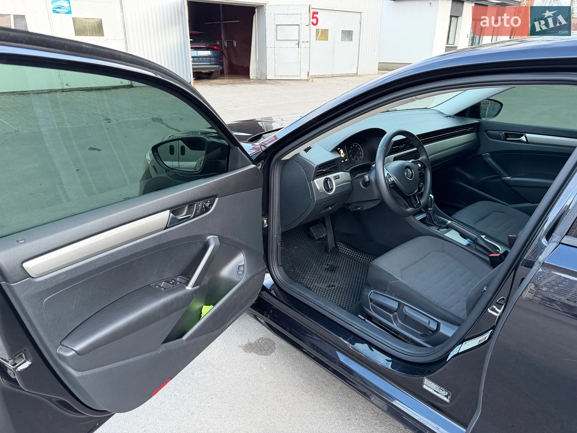 2021 Volkswagen Passat - мініатюра 12
