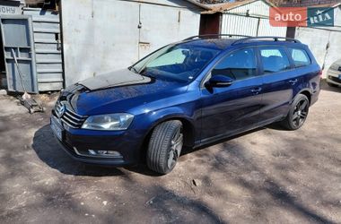 Универсал Volkswagen Passat 2014 в Житомире