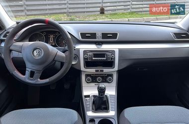 Універсал Volkswagen Passat 2014 в Львові