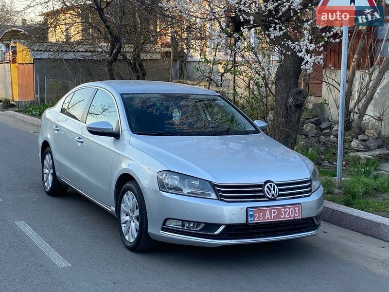 Volkswagen Passat 2011
