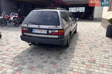 Универсал Volkswagen Passat 1990 в Ужгороде