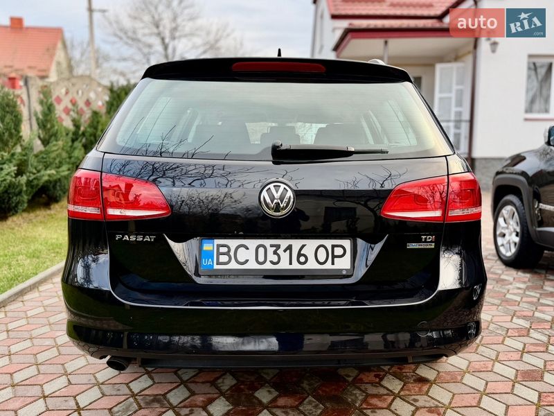 Універсал Volkswagen Passat 2011 в Львові