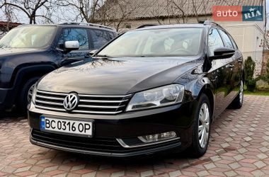 Універсал Volkswagen Passat 2011 в Львові